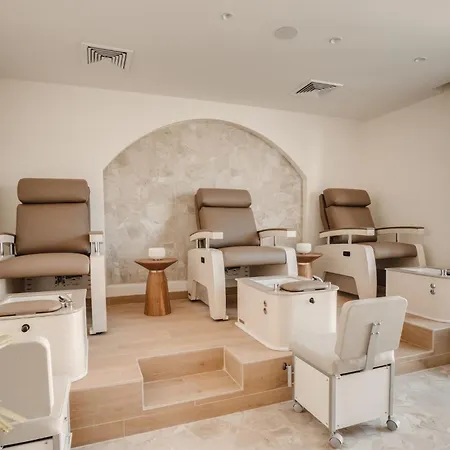 Fort George Hotel And Spa-3